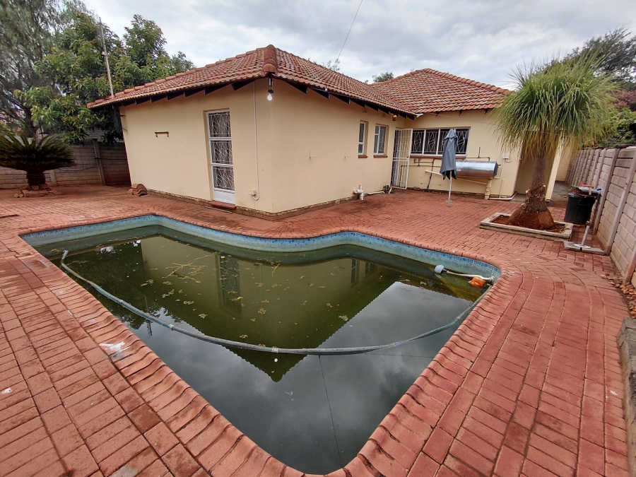3 Bedroom Property for Sale in Randlespark North West